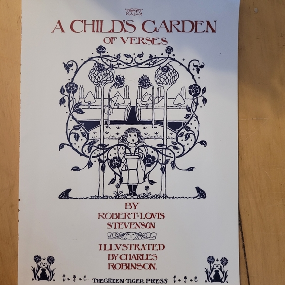 Variety of books - Picture 8 of 9